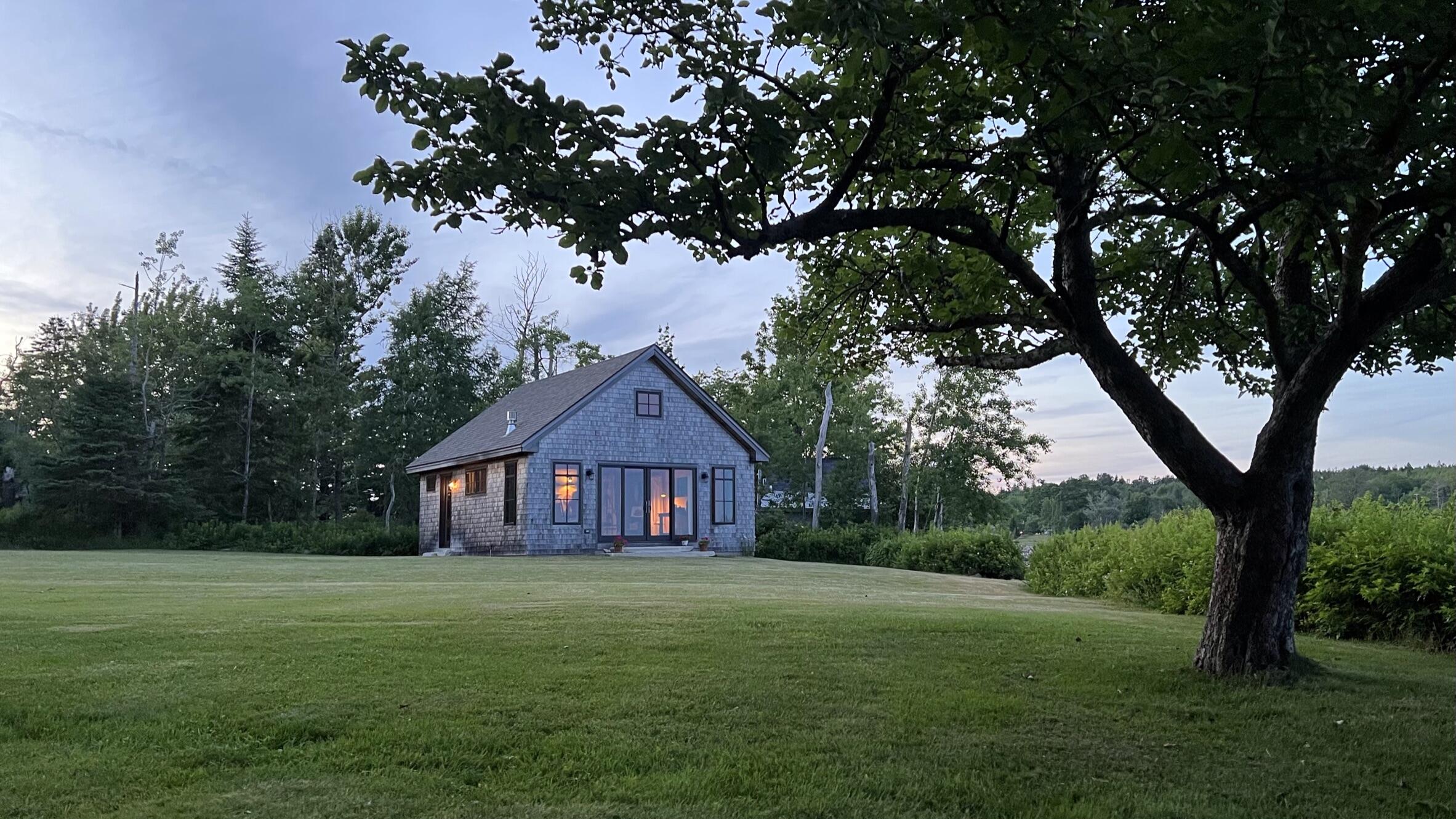 80 Main Street Prospect Harbor, ME 04669 - Photo 5 of 56 Cottage and lawn