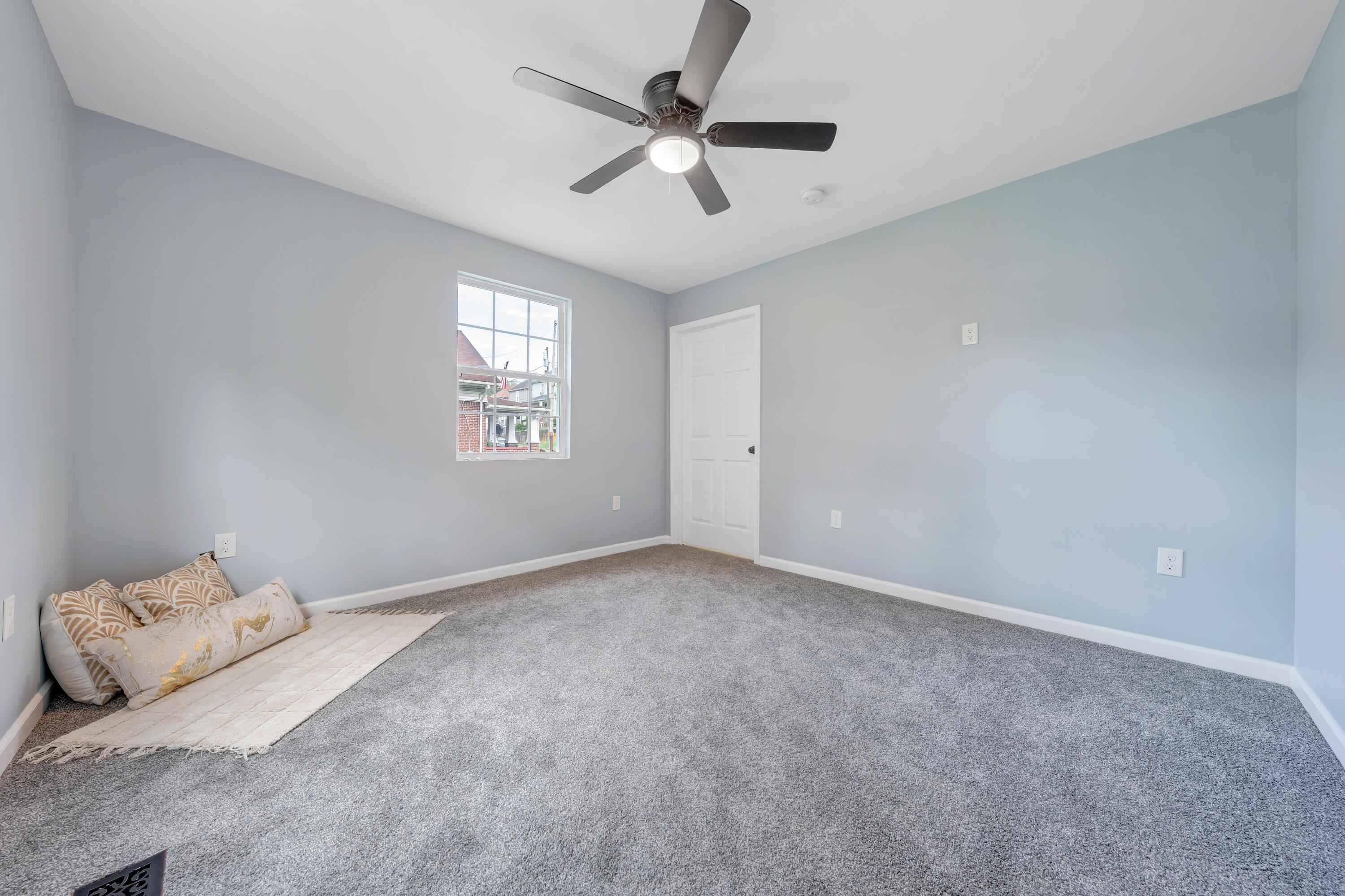 607 Rutherford Avenue Northwest Roanoke, VA 24016 - Photo 18 of 30 IMG_1419
