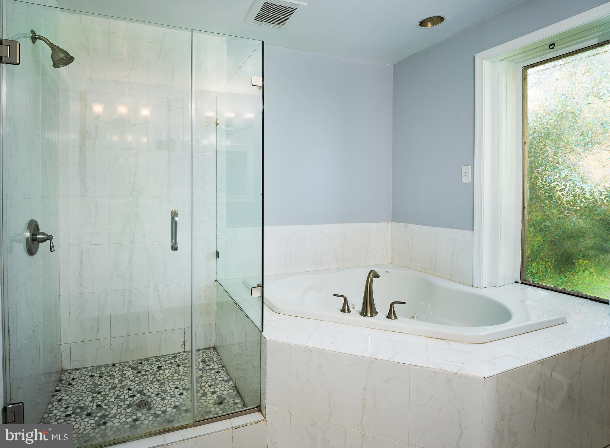 136 Biddulph Road Wayne, PA 19087 - Photo 24 of 35 Bathroom