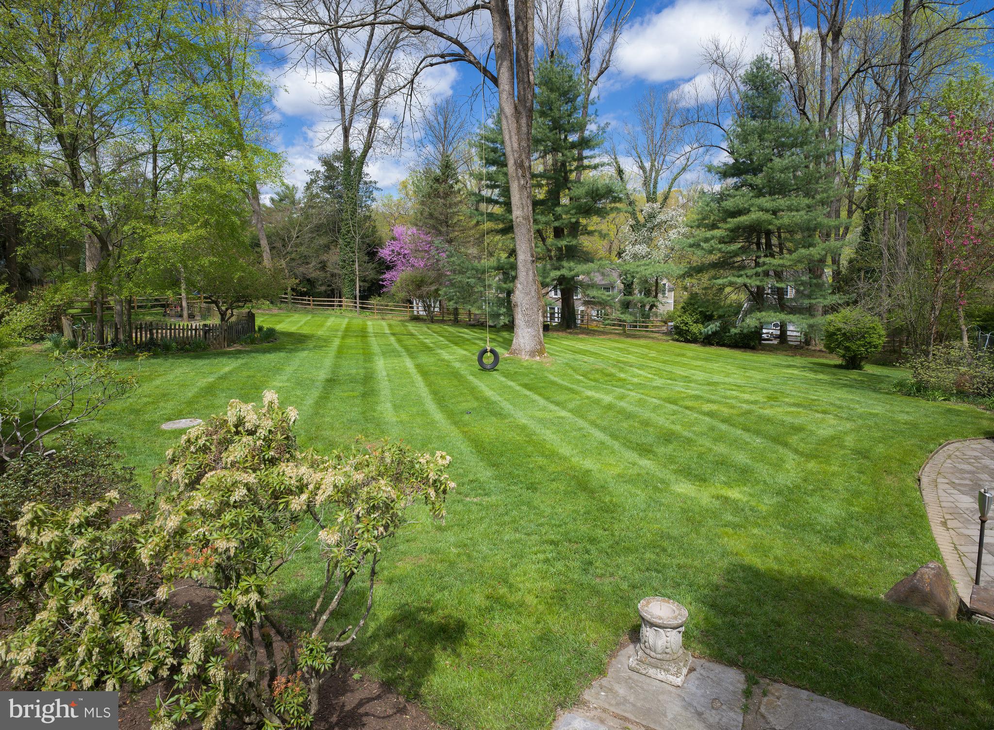 136 Biddulph Road Wayne, PA 19087 - Photo 34 of 35 Yard