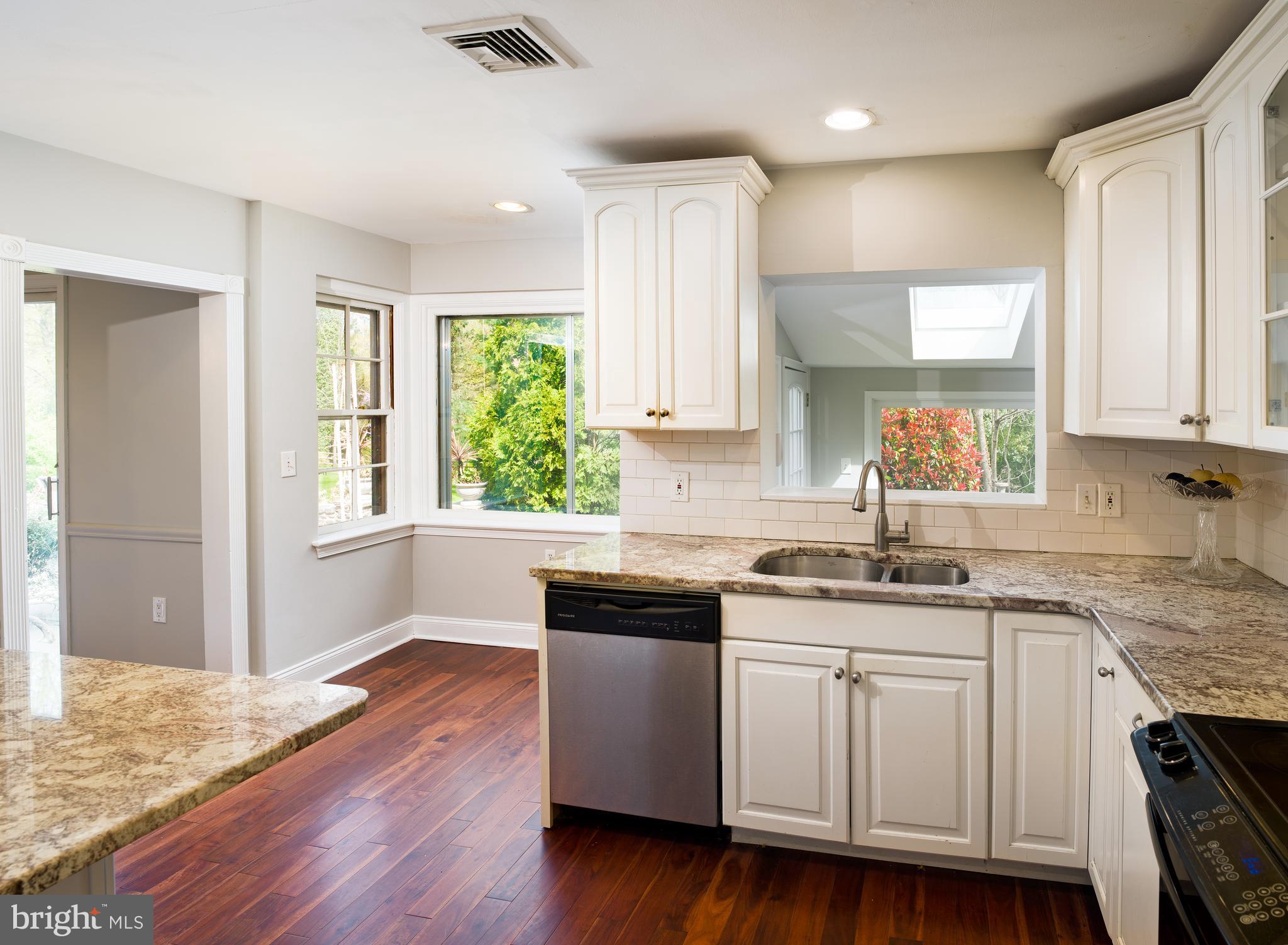 136 Biddulph Road Wayne, PA 19087 - Photo 9 of 35 Kitchen