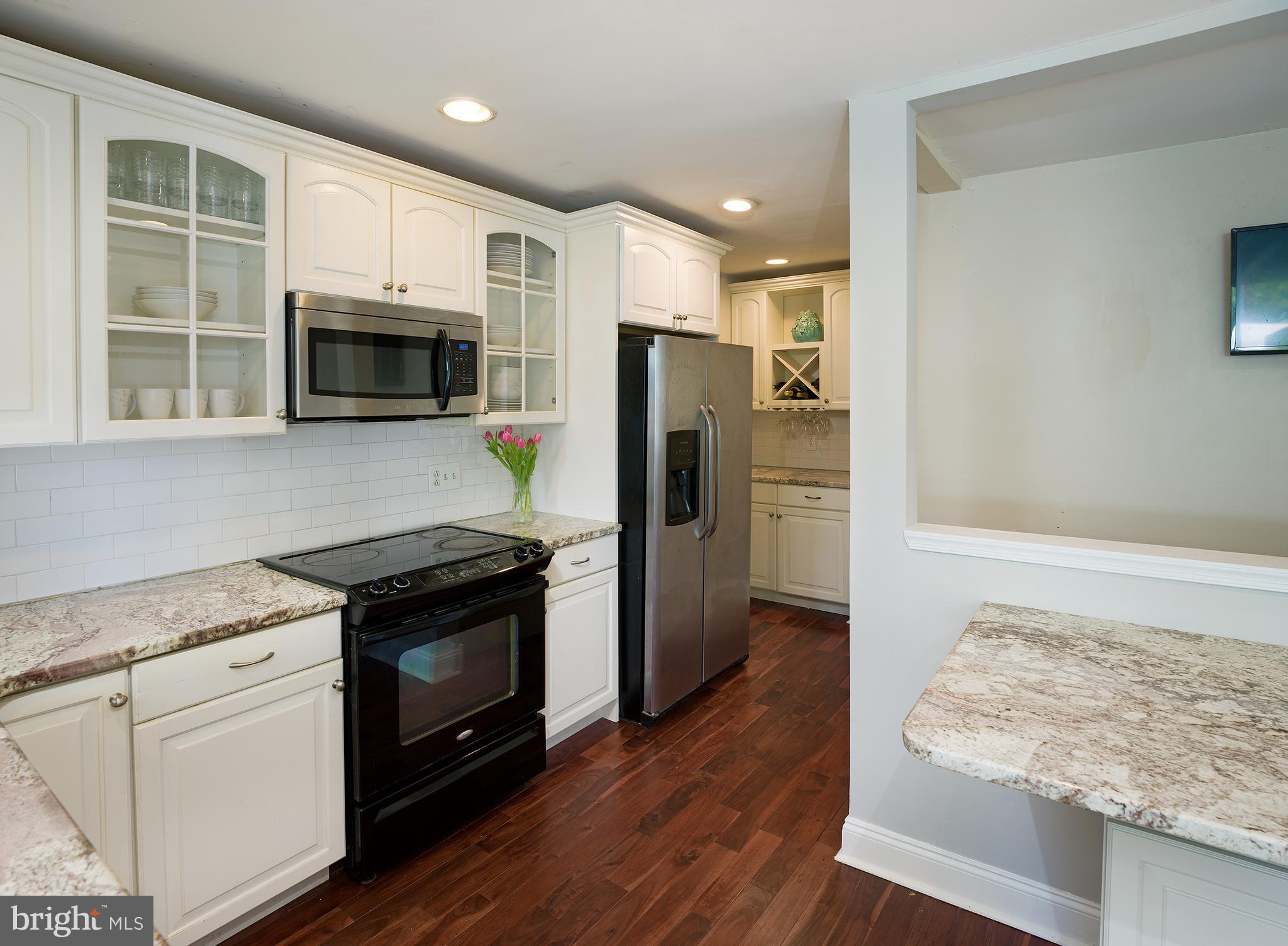 136 Biddulph Road Wayne, PA 19087 - Photo 10 of 35 Kitchen