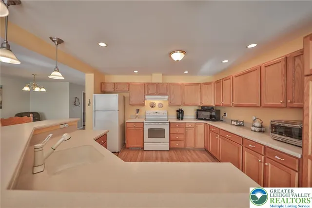 $225,000 | 742 Biltmore Avenue, Easton, PA 18040