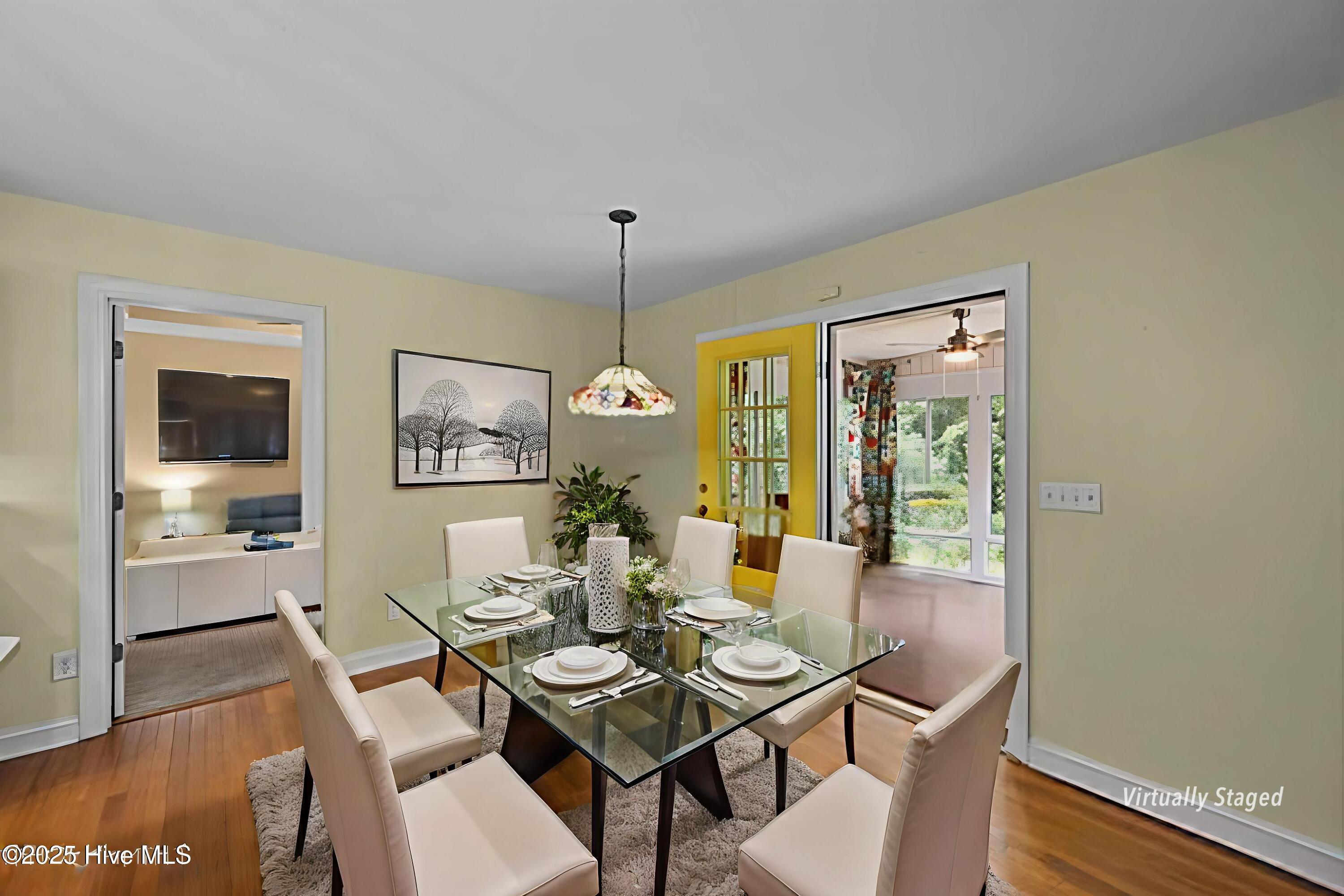304 Emmen Road New Bern, NC 28562 - Photo 4 of 45 304 Emmen Road, New Bern, NC 28562