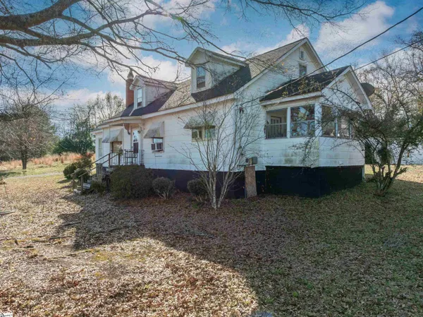 $549,950 | 1741 Rainbow Lake Road, Chesnee, SC 29323