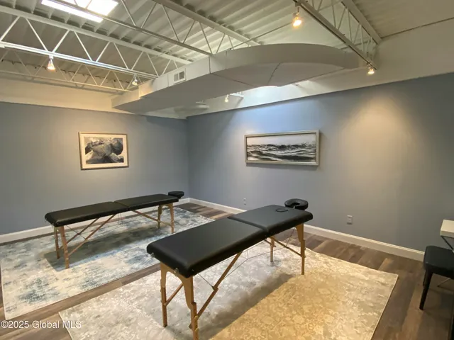 $1 | 432 Franklin Street, Schenectady, NY 12305