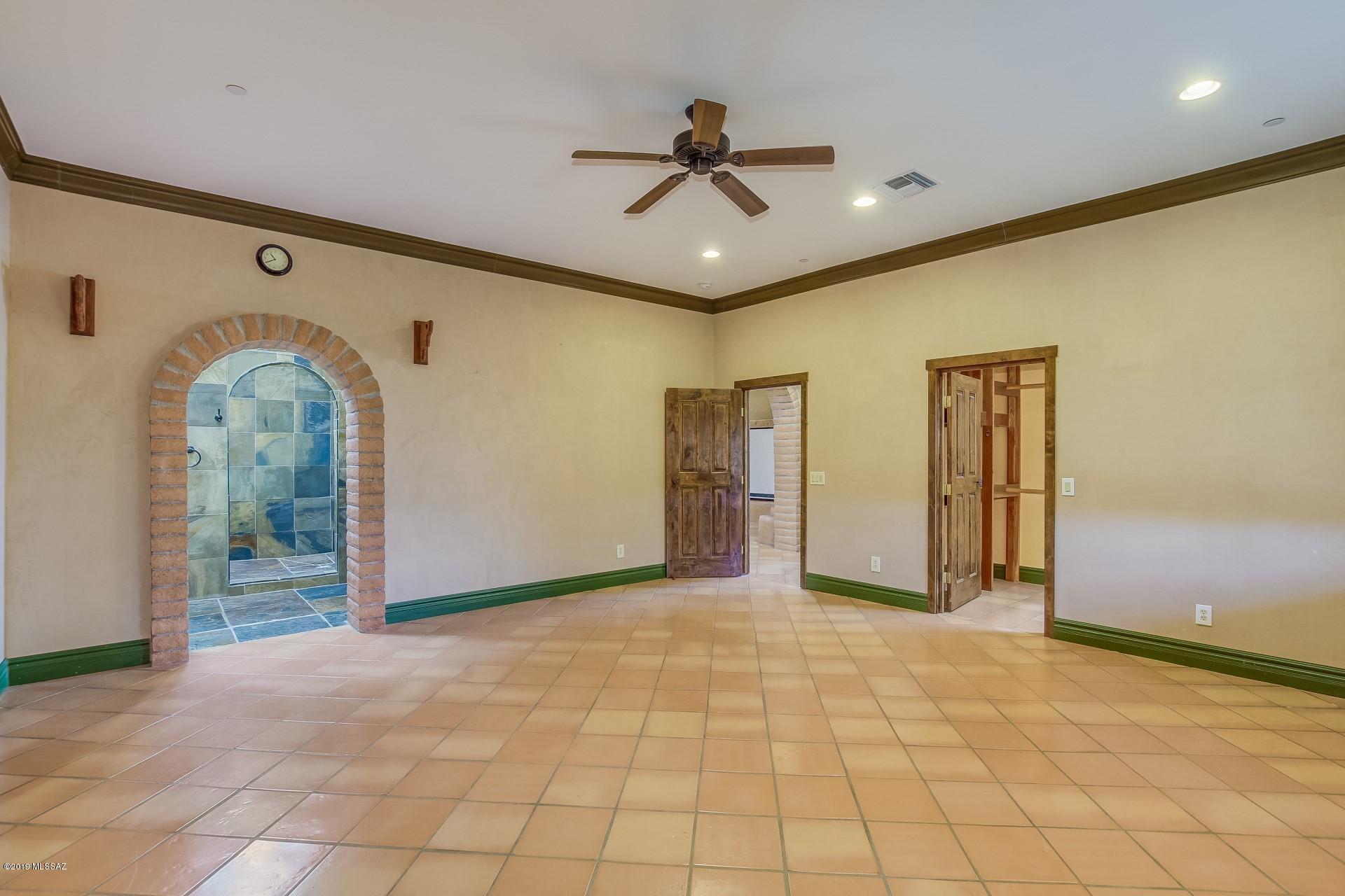 4650 East Edwin Road Tucson, AZ 85739 - Photo 14 of 22 Gallery Image 14