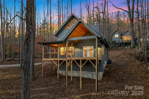 $390,000 | 457 Blue Ridge Drive North, Marion, NC 28752