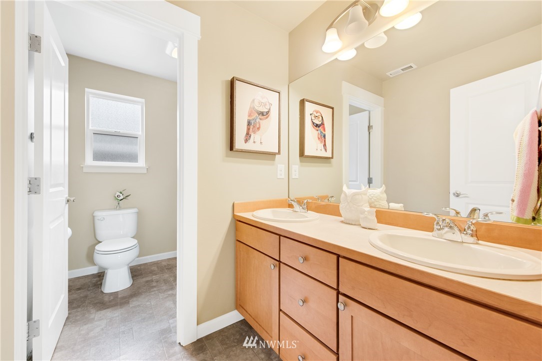 808 Mount Baker Place Northeast Renton, WA 98059 - Photo 22 of 27 Gallery Image 22