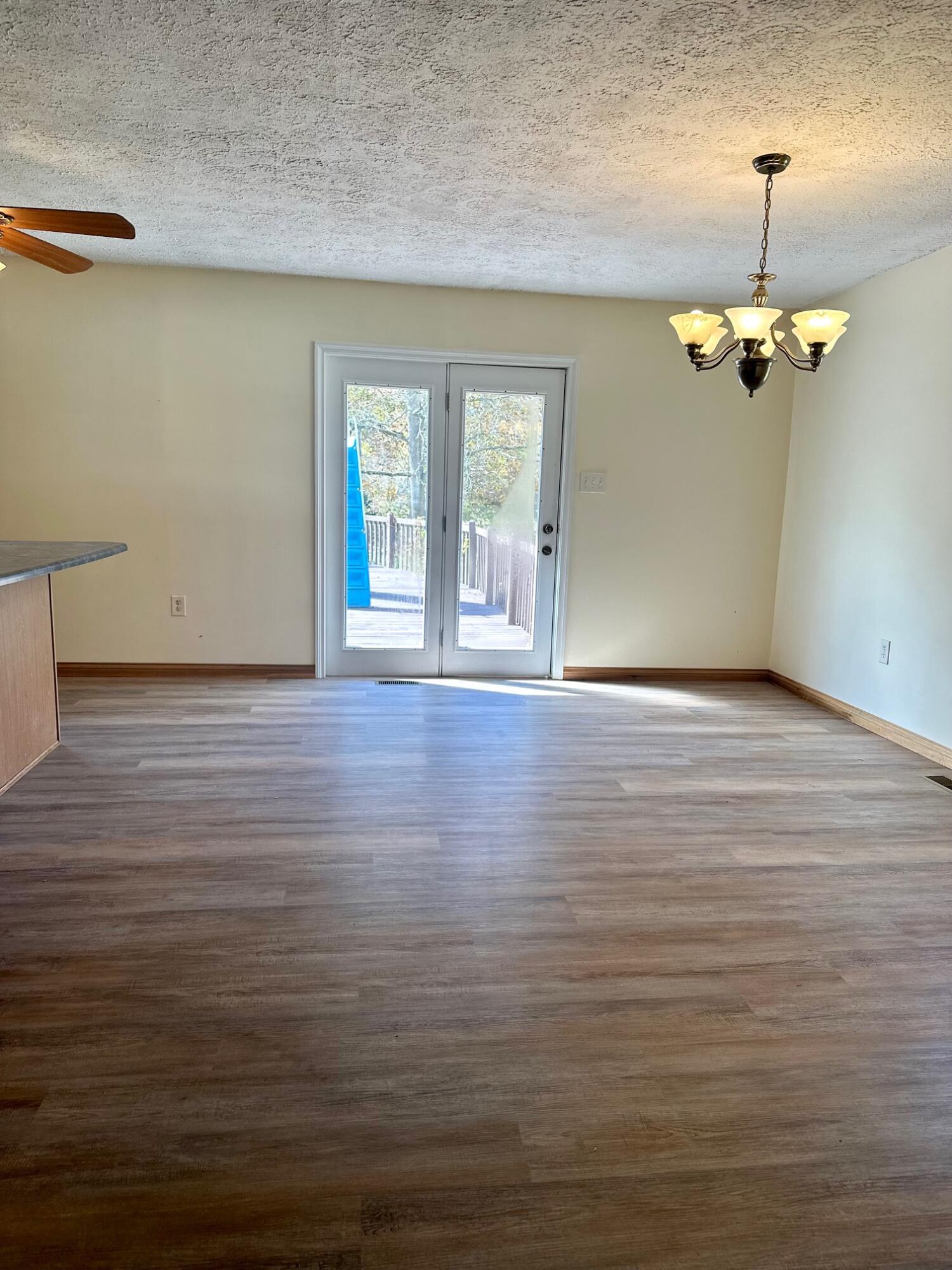 12395 Cranston Road Morehead, KY 40351 - Photo 6 of 22 dining