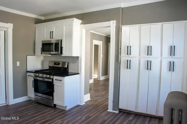 $299,900 | 2030 Euclid Avenue, Schenectady, NY 12306