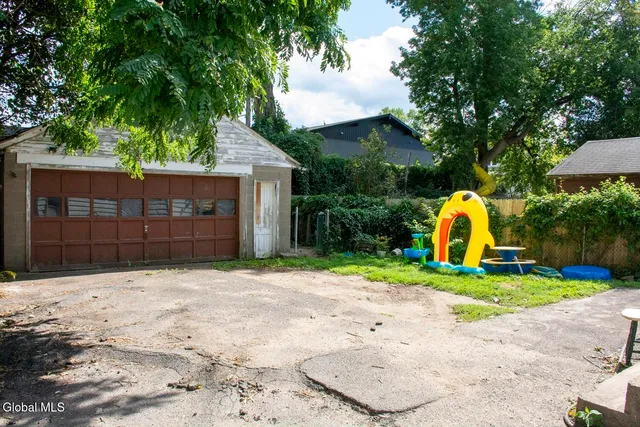 $299,900 | 2030 Euclid Avenue, Schenectady, NY 12306