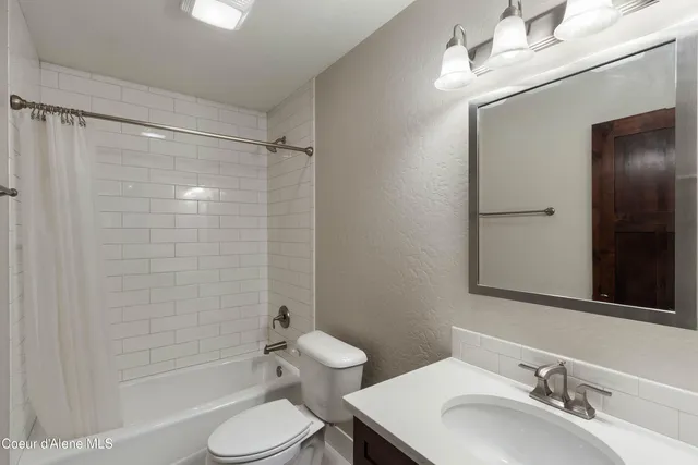 $529,000 | 2403 Shady Oak Lane, Sandpoint, ID 83864