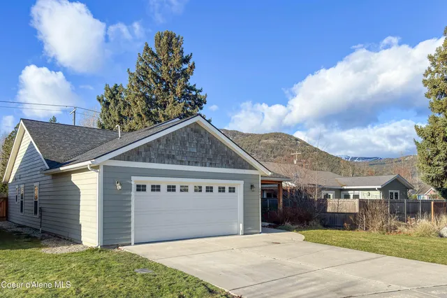 $529,000 | 2403 Shady Oak Lane, Sandpoint, ID 83864