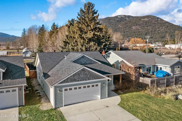 $529,000 | 2403 Shady Oak Lane, Sandpoint, ID 83864
