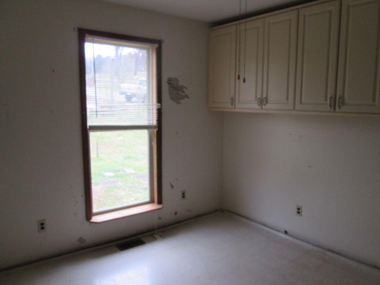 3279 Upper Concord Road Ten Mile, TN 37880 - Photo 5 of 12 tn_bedroom 2