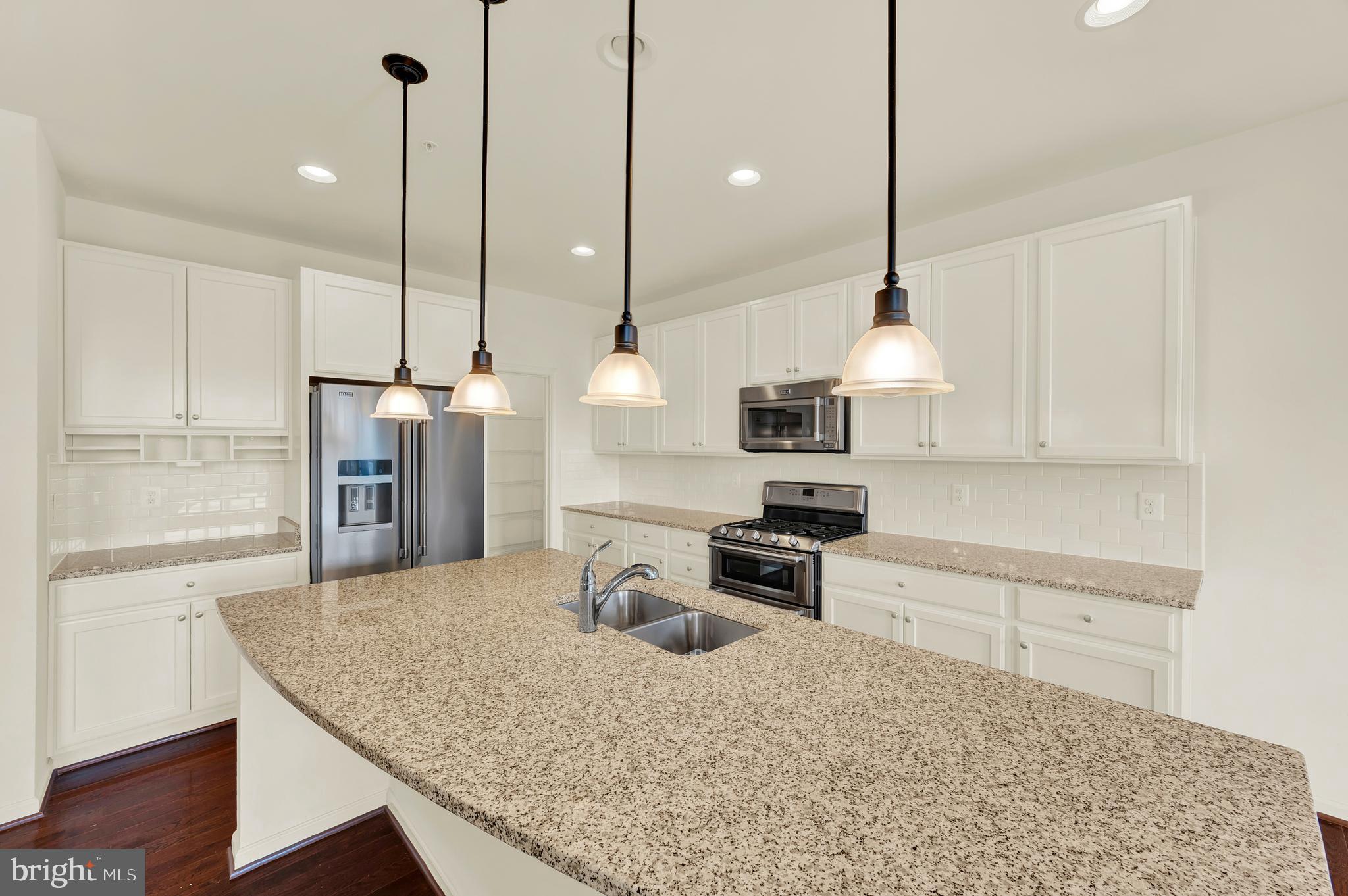 2006 Benton Way Frederick, MD 21702 - Photo 12 of 92 Kitchen Island