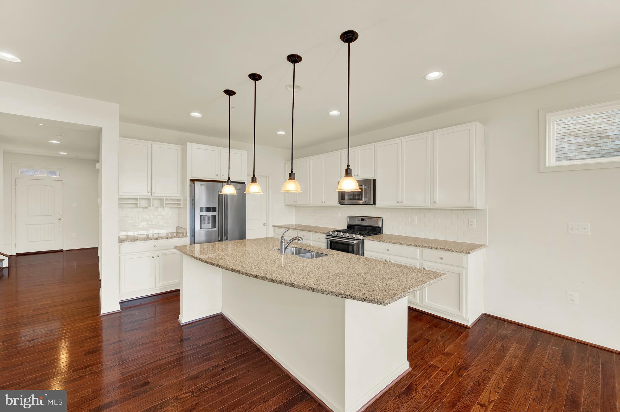 2006 Benton Way Frederick, MD 21702 - Photo 14 of 92 Luxury Kitchen with Pendant lighting