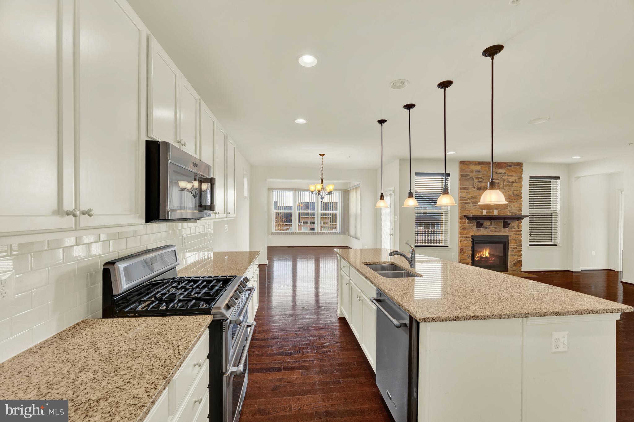 2006 Benton Way Frederick, MD 21702 - Photo 15 of 92 SS Appliances