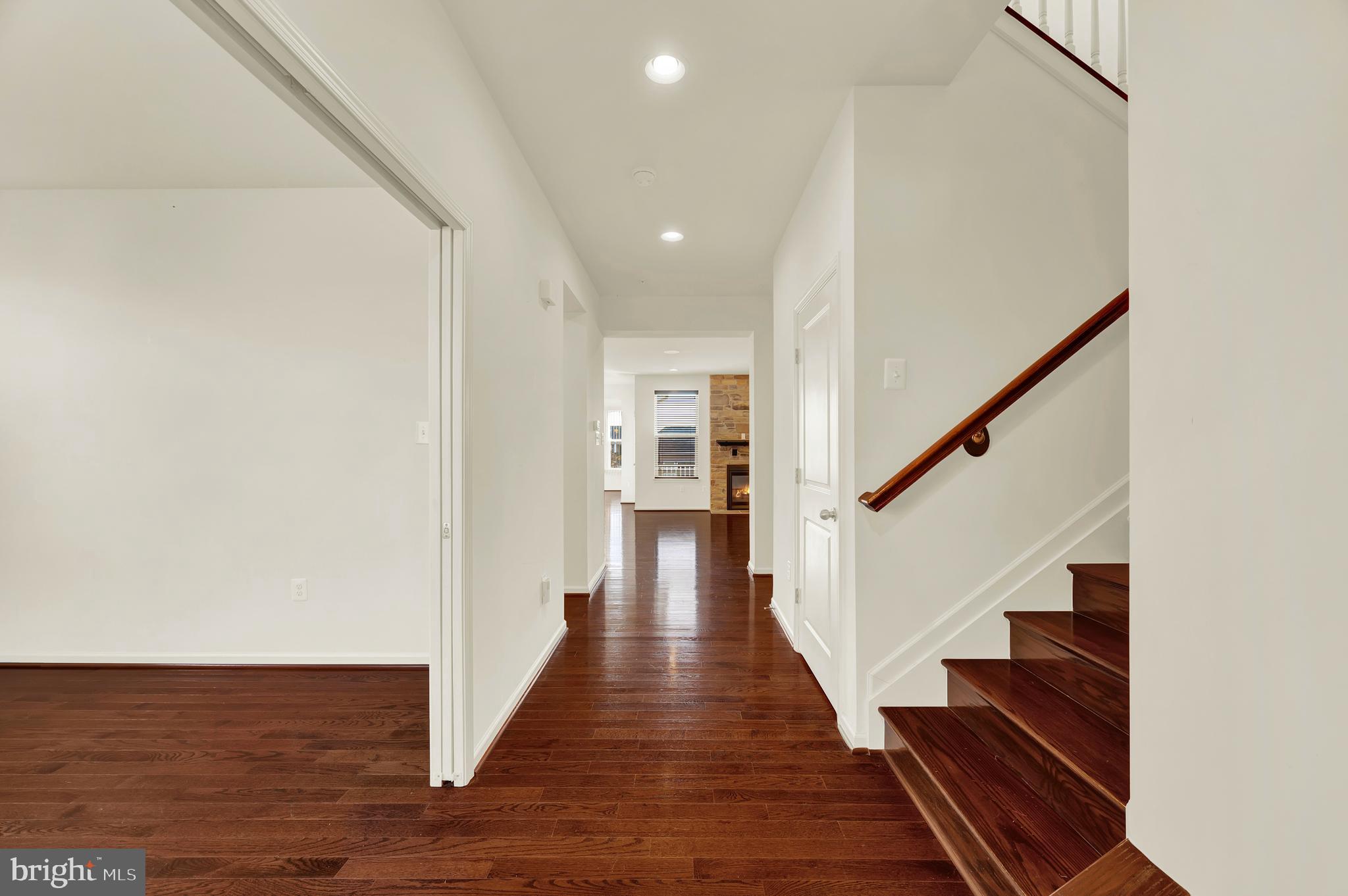 2006 Benton Way Frederick, MD 21702 - Photo 18 of 92 Hallway