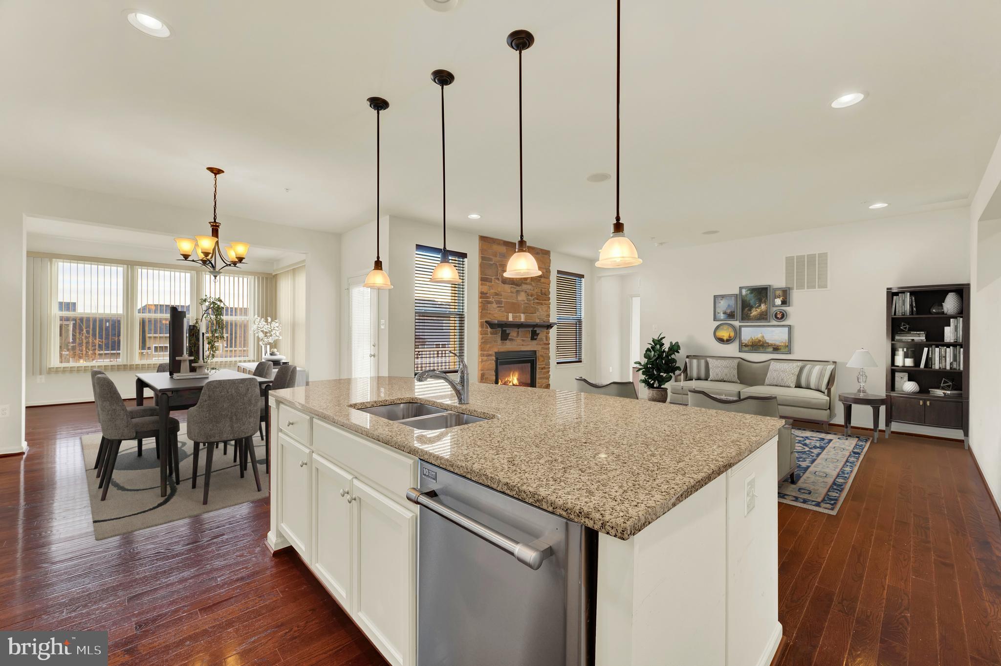 2006 Benton Way Frederick, MD 21702 - Photo 9 of 92 Granite Kitchen