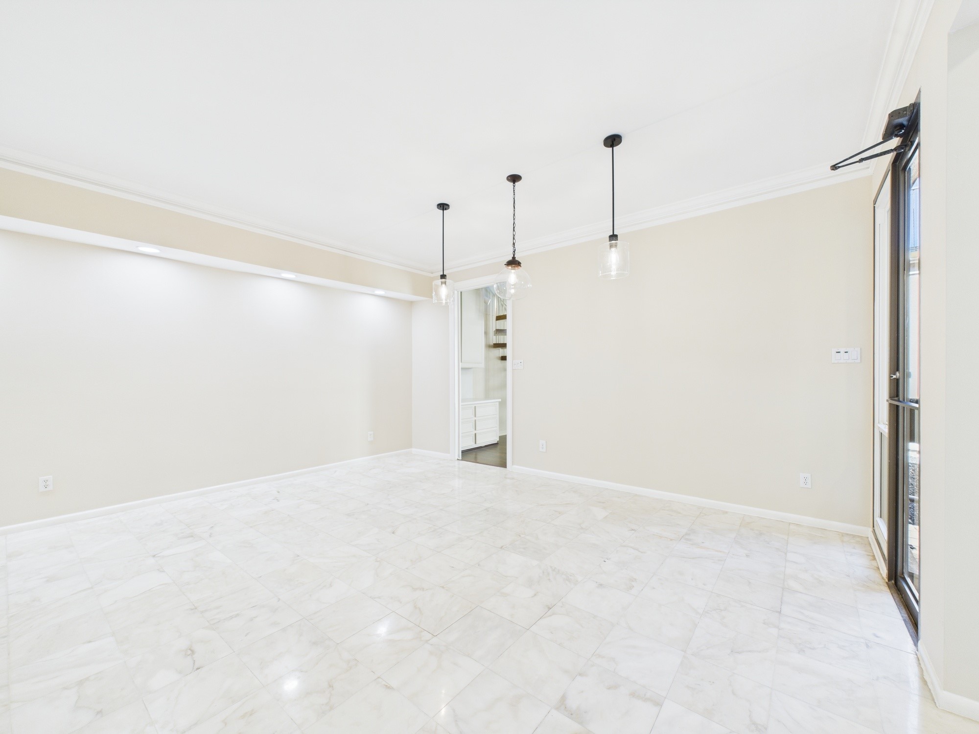 7608 Del Monte Drive Houston, TX 77063 - Photo 14 of 46 Dining area can easily hold a 12 seat dining table