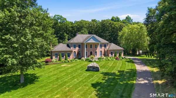 $999,999 | 52 Country Club Road, Bolton, CT 06043