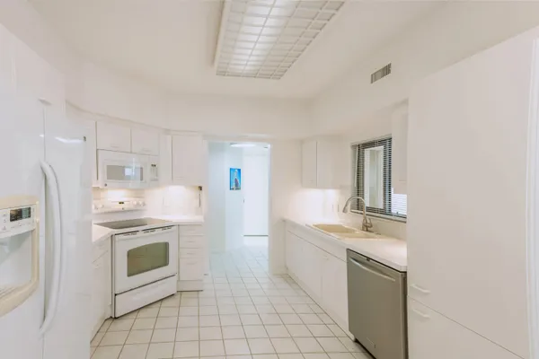 $380,000 | 264 Aquarina Boulevard, Unit 264, Melbourne Beach, FL 32951