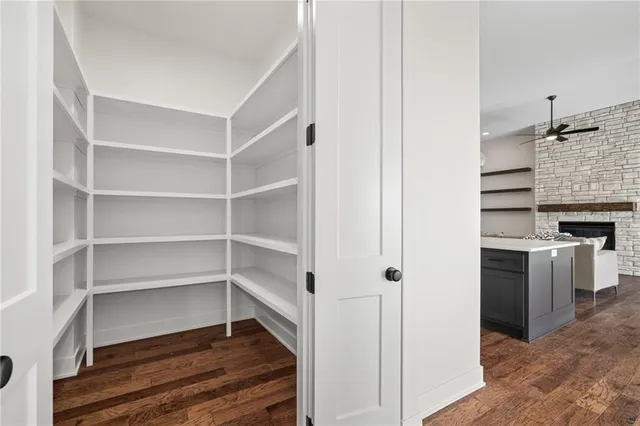 $643,000 | 25003 West 89th Terrace, Lenexa, KS 66227