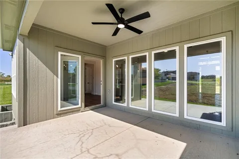 $640,000 | 25003 West 89th Terrace, Lenexa, KS 66227