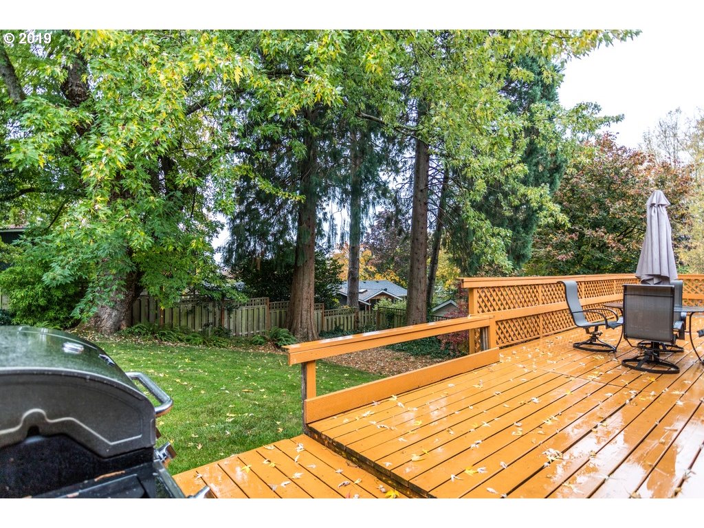 6428 Southwest Radcliff Street Portland, OR 97219 - Photo 24 of 28 Gallery Image 24
