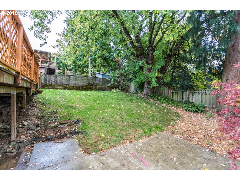 6428 Southwest Radcliff Street Portland, OR 97219 - Photo 28 of 28 Gallery Image 28