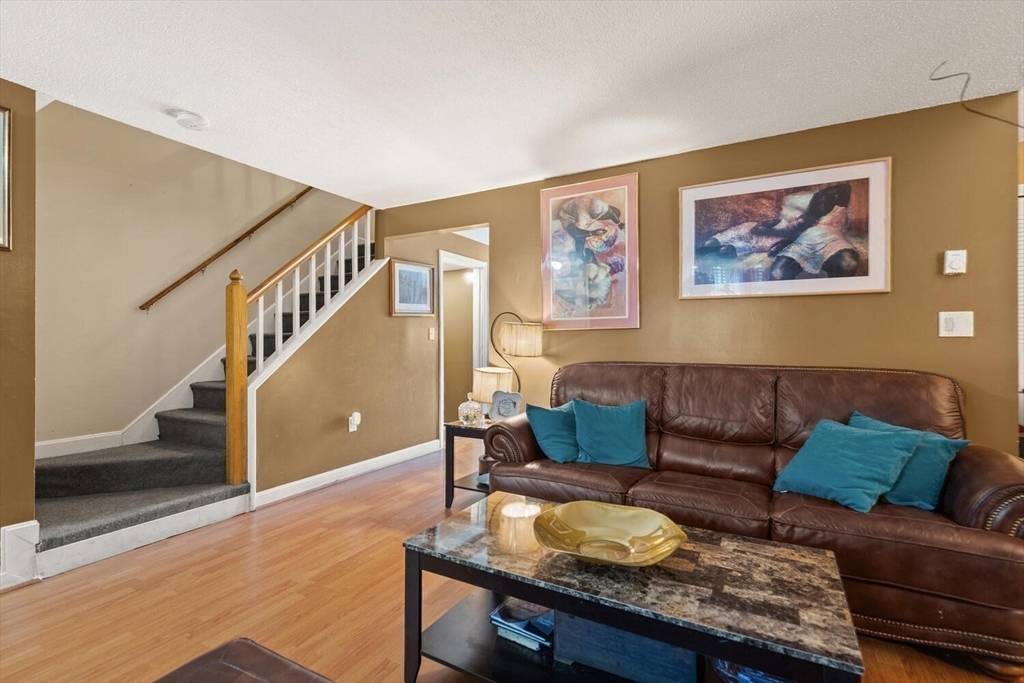 98 Victoria Heights Road, Unit 98 Boston, MA 02136 - Photo 12 of 36 Gallery Image 12