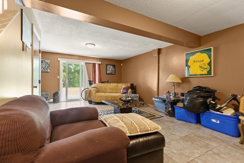 98 Victoria Heights Road, Unit 98 Boston, MA 02136 - Photo 20 of 36 Gallery Image 20