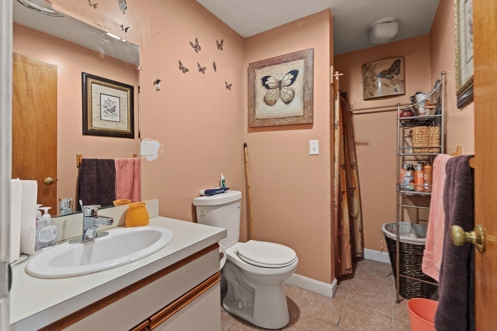98 Victoria Heights Road, Unit 98 Boston, MA 02136 - Photo 8 of 36 Gallery Image 8