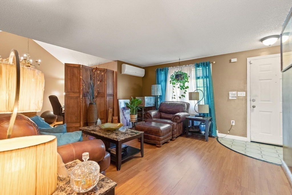 98 Victoria Heights Road, Unit 98 Boston, MA 02136 - Photo 10 of 36 Gallery Image 10