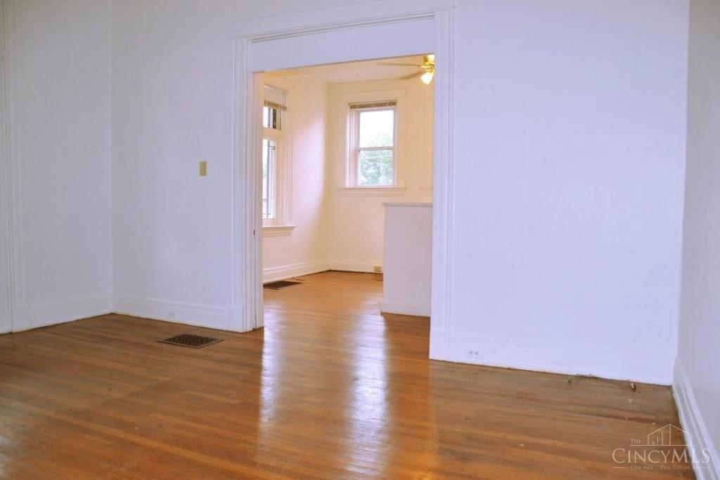 502 Riddle Road Cincinnati, OH 45220 - Photo 10 of 54 Gallery Image 10
