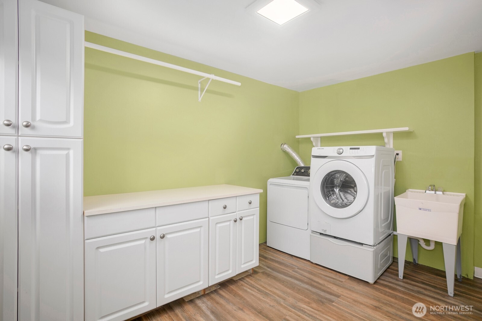 7426 139th Place Northeast Redmond, WA 98052 - Photo 17 of 23