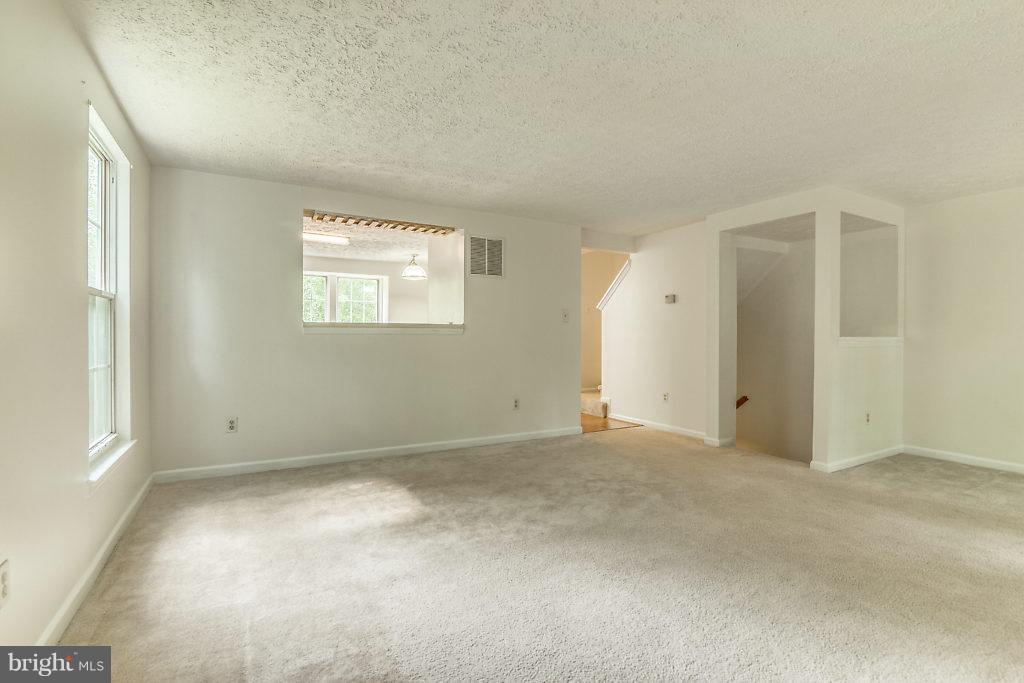 13900 Winding Ridge Lane Centreville, VA 20121 - Photo 6 of 32 Interior (General)