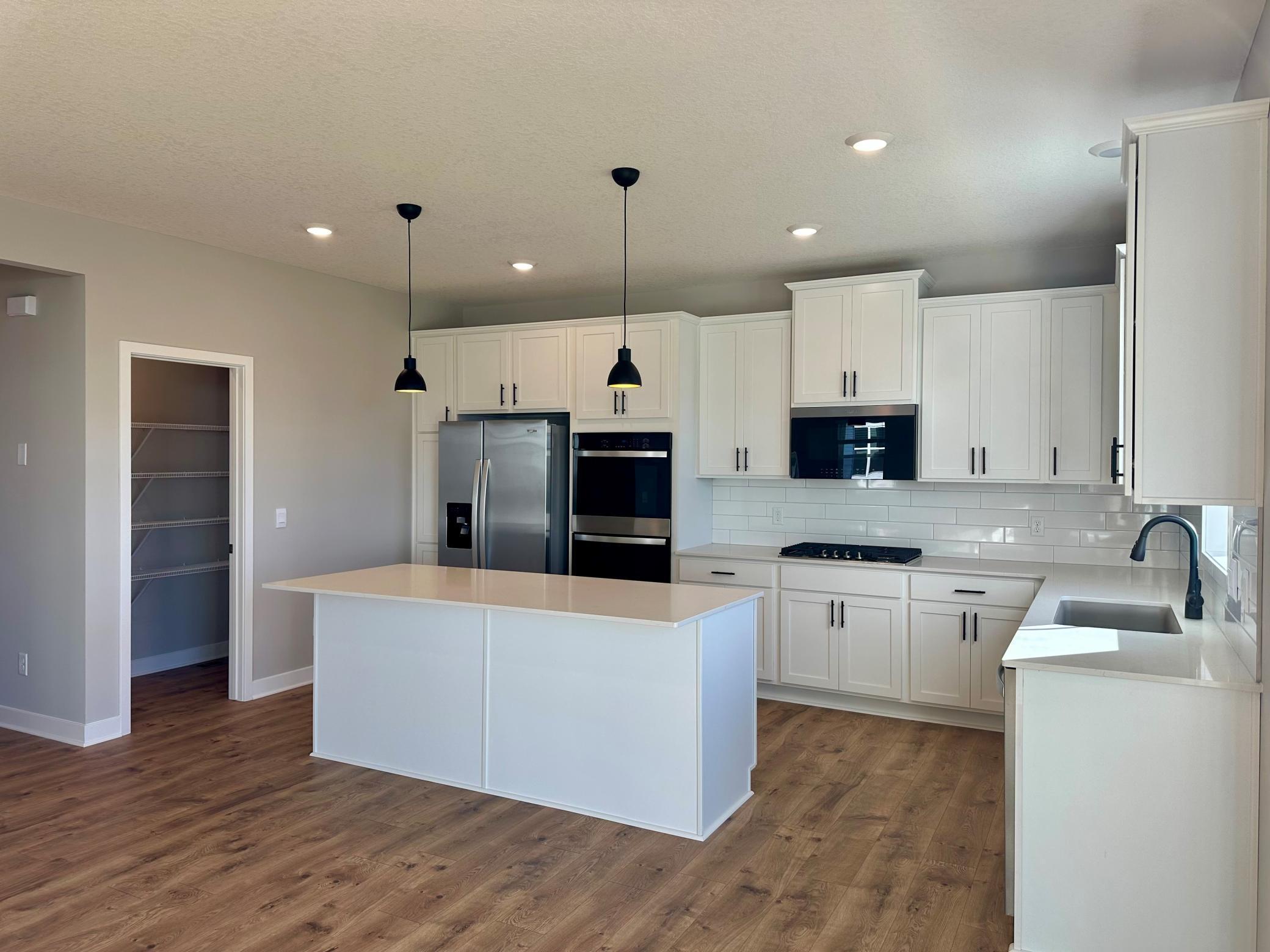 6287 Jennifer Avenue South Cottage Grove, MN 55016 - Photo 9 of 36