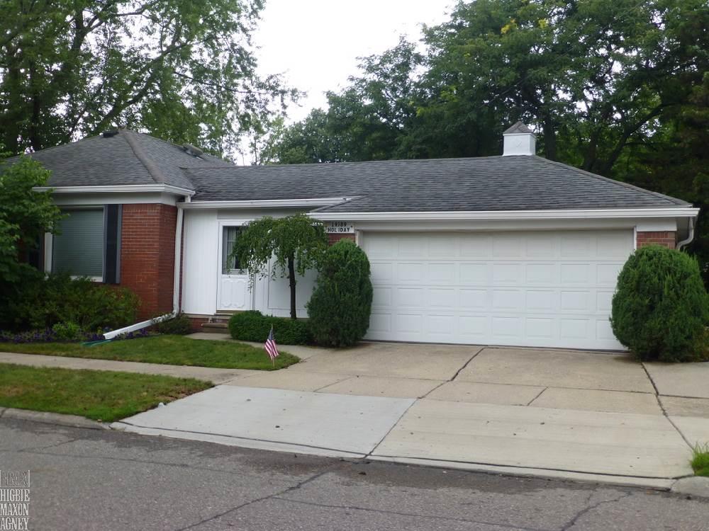 19789 Holiday Road Grosse Pointe Woods, MI 48236 - Photo 14 of 16