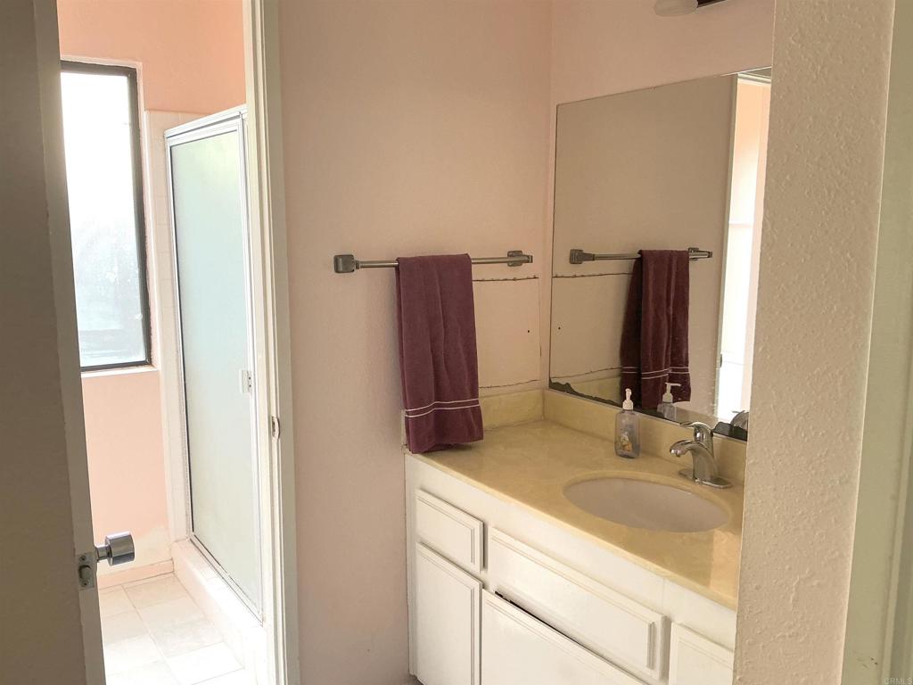 956 Woodcreek Road Fallbrook, CA 92028 - Photo 14 of 33