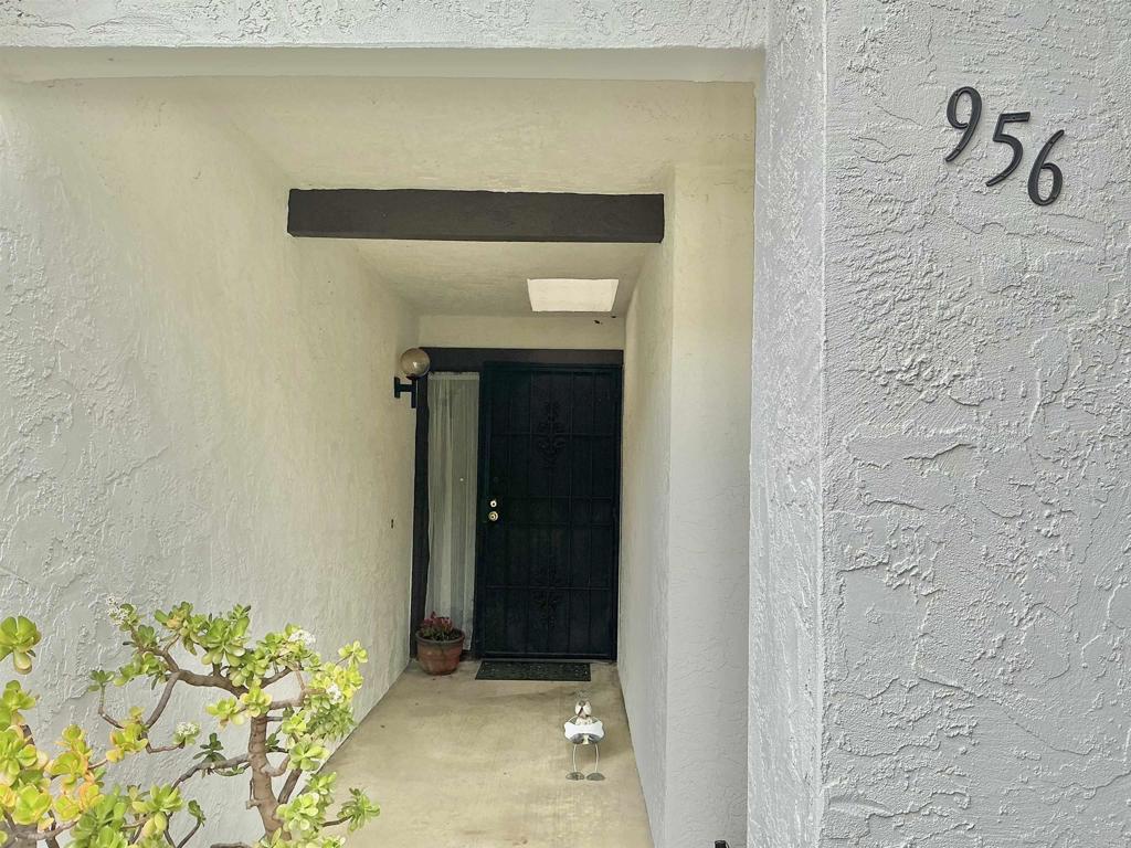 956 Woodcreek Road Fallbrook, CA 92028 - Photo 32 of 33