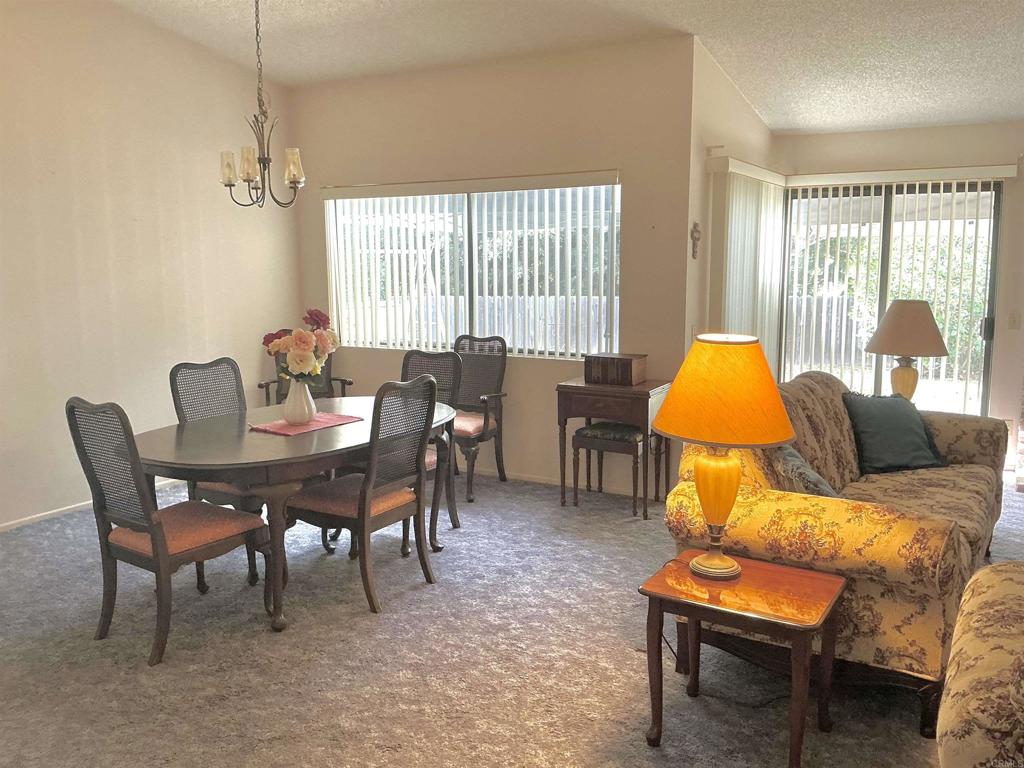 956 Woodcreek Road Fallbrook, CA 92028 - Photo 6 of 33