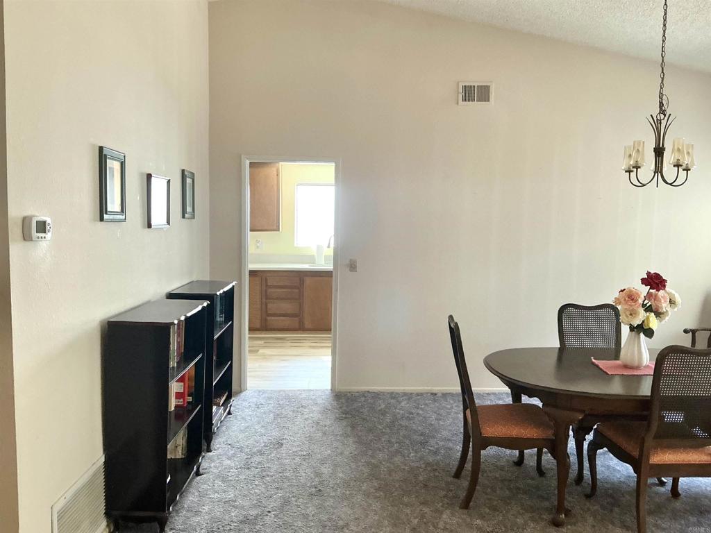 956 Woodcreek Road Fallbrook, CA 92028 - Photo 7 of 33