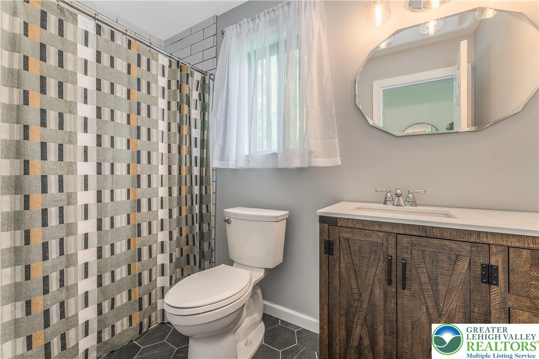 3615 Nicholson Road Bethlehem, PA 18020 - Photo 27 of 36 Primary Bathroom