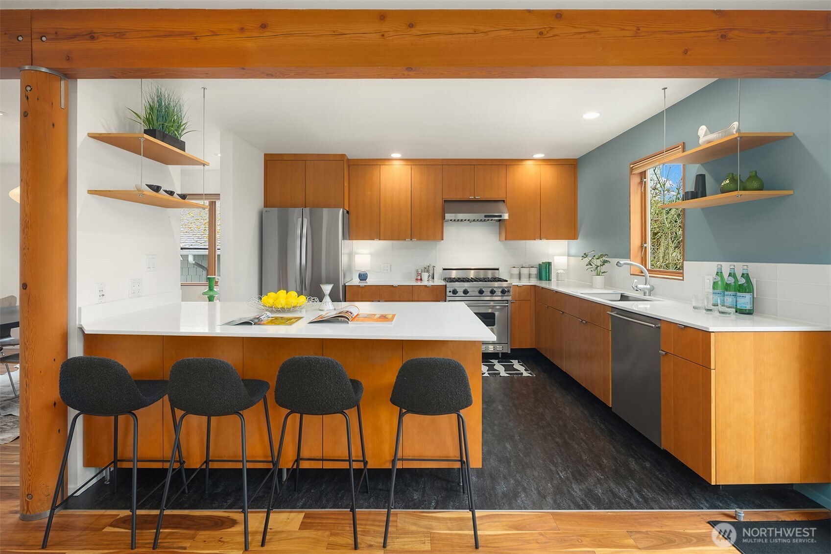 547 North 68th Street Seattle, WA 98103 - Photo 13 of 36