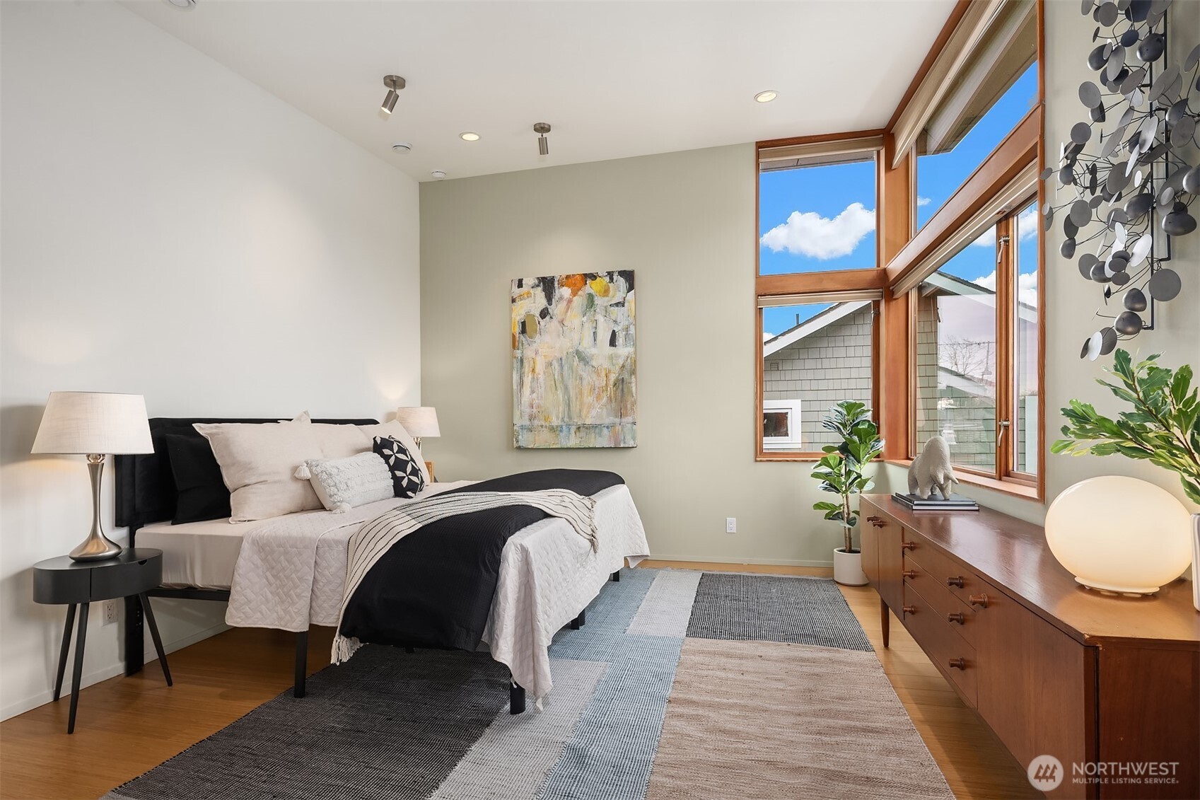 547 North 68th Street Seattle, WA 98103 - Photo 20 of 36