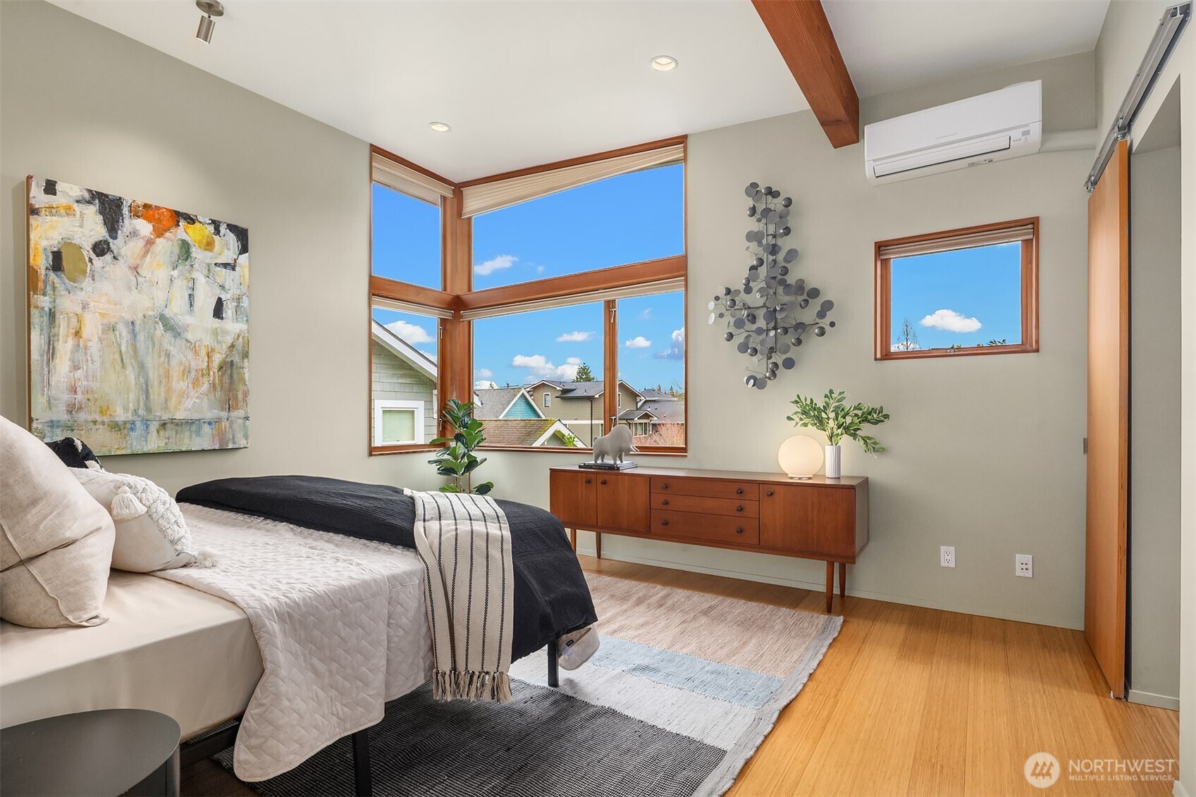 547 North 68th Street Seattle, WA 98103 - Photo 21 of 36
