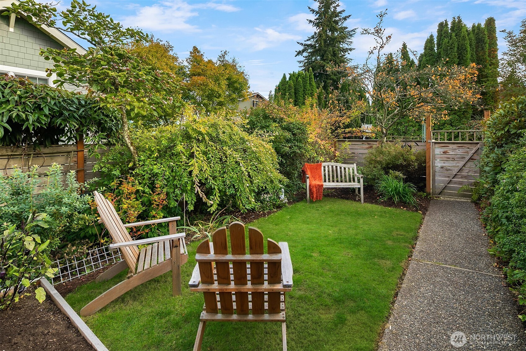 547 North 68th Street Seattle, WA 98103 - Photo 32 of 36